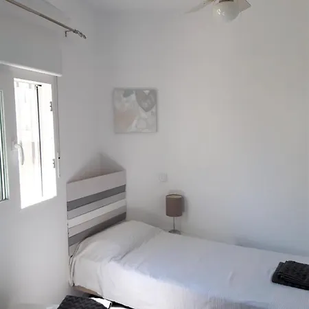 Apartamento ático Con Encanto, 50m De La Playa, Vista Al Mar, Wifi Fibra, Gran Terraza